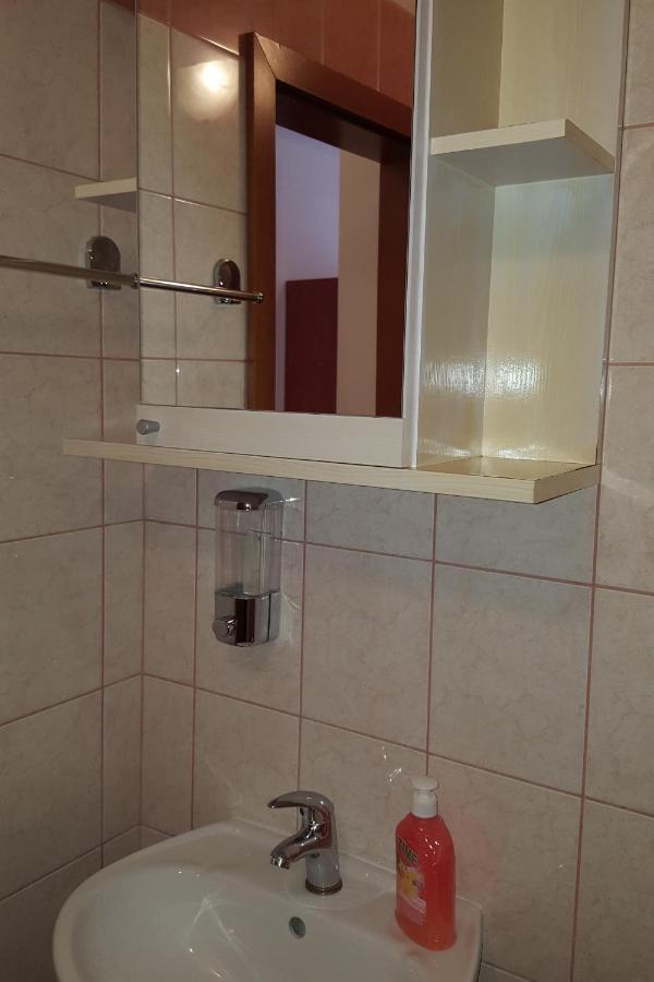 Apartments with a parking space Gradac, Makarska - 11332 Gradac  Bagian luar foto