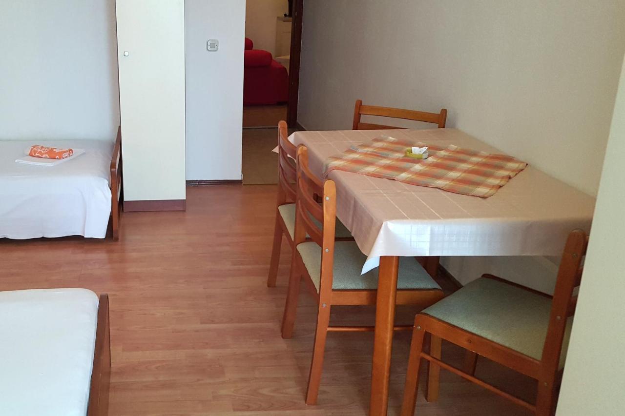Apartments with a parking space Gradac, Makarska - 11332 Gradac  Bagian luar foto