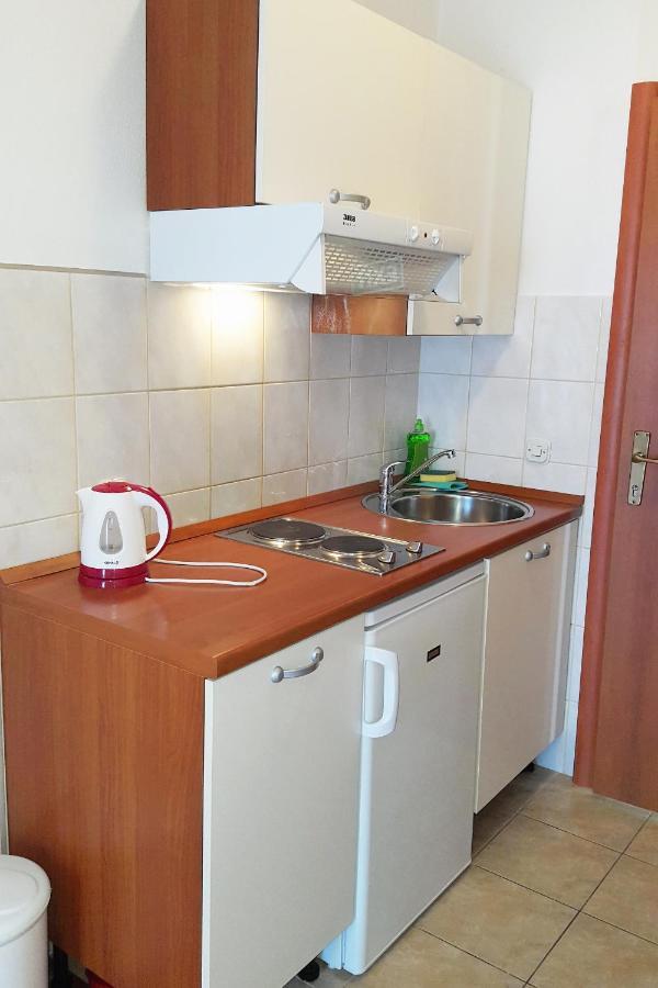 Apartments with a parking space Gradac, Makarska - 11332 Gradac  Bagian luar foto