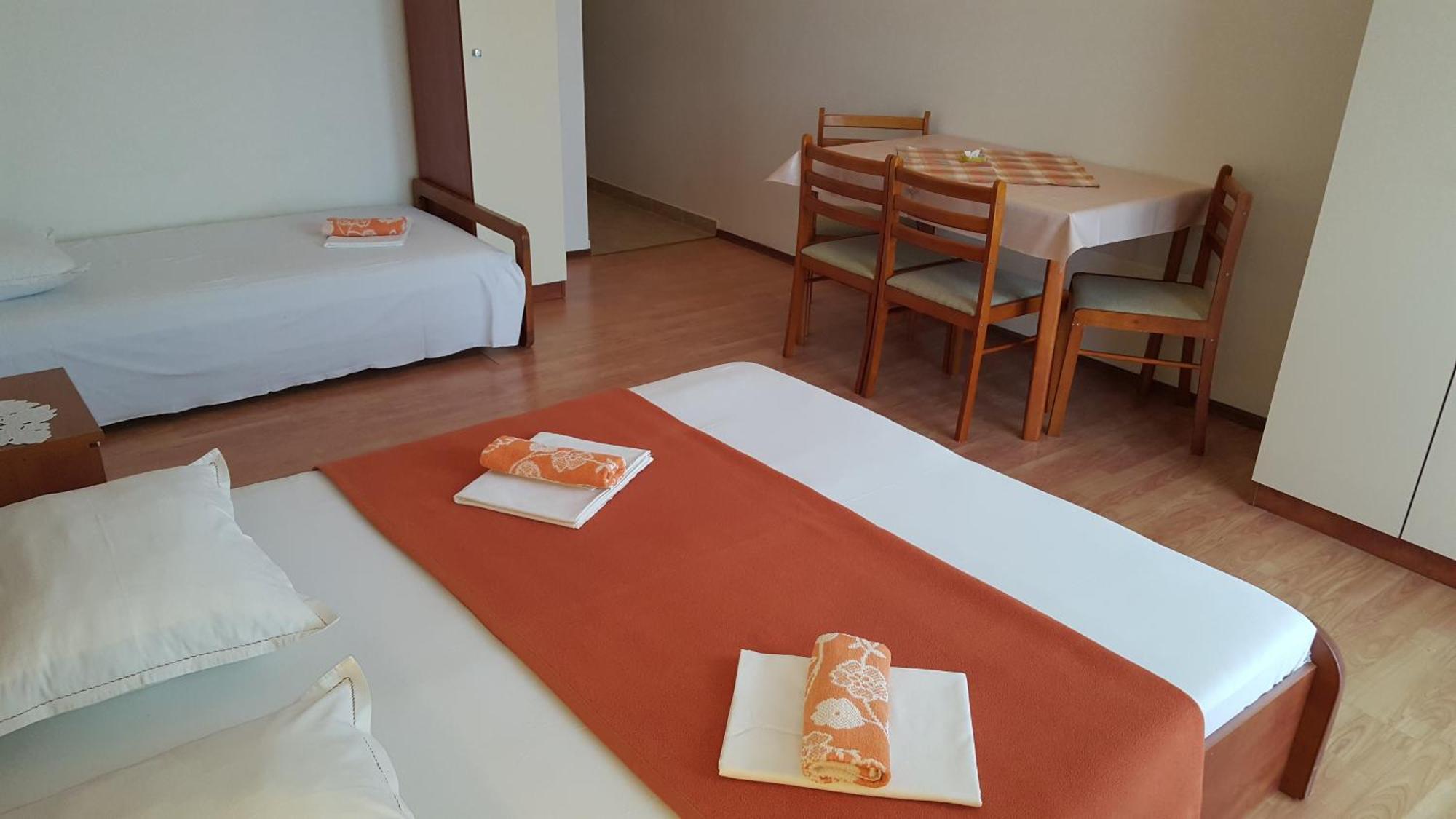 Apartments with a parking space Gradac, Makarska - 11332 Gradac  Ruang foto